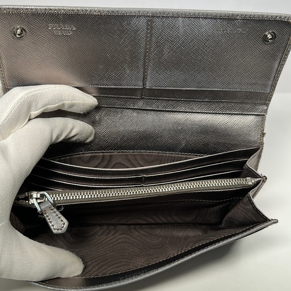Authentic PRADA Large Saffiano Leather Wallet- Silver - Picture 11 of 16
